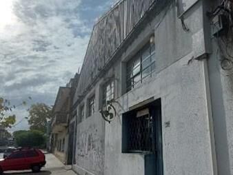 https://web5.gallito.com.uy/se-vende-galpon-zona-la-comercial-calle-cufre-inmuebles-27434809
