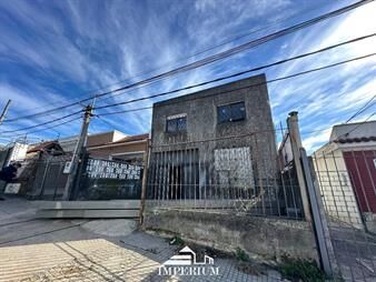 https://www.gallito.com.uy/venta-de-local-en-aires-puros-inmuebles-27435125