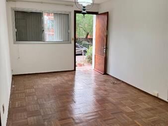 https://www.gallito.com.uy/solanas-del-prado-frente-al-circulo-de-tennis-p-baja-inmuebles-27485346