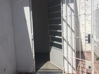 https://web5.gallito.com.uy/dueño-vende-apto-un-dormitorio-sin-gastos-comunes-vealo-inmuebles-27493961