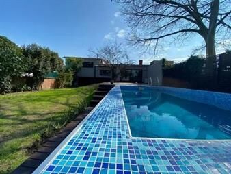 https://web5.gallito.com.uy/alquiler-casa-carrasco-nueva-minimalista-padron-unico-piscin-inmuebles-27531185