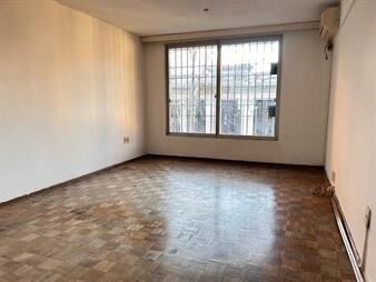 https://www.gallito.com.uy/venta-apartamento-centro-2-dormitorios-y-2-baños-inmuebles-27535932