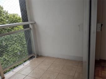 https://web5.gallito.com.uy/2-dorm-en-pocitos-con-gge-inmuebles-27553659