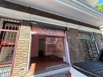 https://web5.gallito.com.uy/diri-gaboto-y-colonia-local-32m2-cbaño-inmuebles-27565577