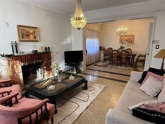 https://www.gallito.com.uy/excelente-casa-con-todas-las-comodidades-inmuebles-27565638