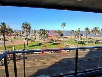 https://web5.gallito.com.uy/punta-carretas-frenta-al-mar-3-dormitorio-y-servicio-inmuebles-27565989