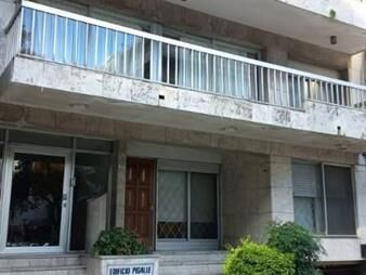https://www.gallito.com.uy/oportunidad-bajo-de-precio-pocitos-3-dorm-al-frente-inmuebles-27569028