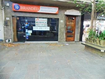 https://www.gallito.com.uy/excelente-punto-comercial-av-rivera-y-soca-97m2-edif-inmuebles-27573086