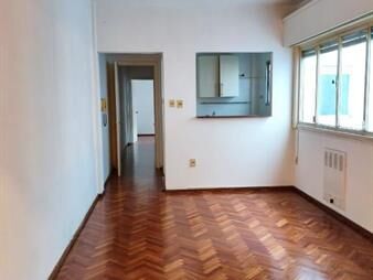 https://web5.gallito.com.uy/buen-apartamento-en-pocitos-2-dormitorios-inmuebles-27573577