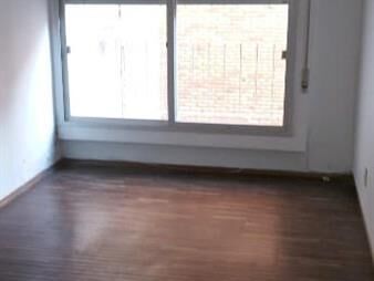 https://web5.gallito.com.uy/alquila-inmobiliaria-g-r-g-inmuebles-27575808