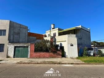 https://www.gallito.com.uy/venta-de-casa-de-3-dormitorios-y-garaje-en-jacinto-vera-inmuebles-27575867