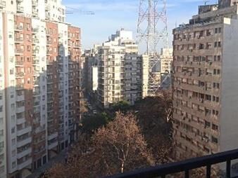 https://web5.gallito.com.uy/apartamento-de-categoria-en-tres-cruces-inmuebles-27581909