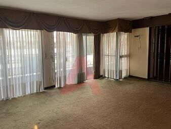 https://www.gallito.com.uy/pocitos-venta-apartamento-3-dormitorios-y-servicio-2-garage-inmuebles-27586679