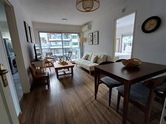 https://www.gallito.com.uy/de-revistacon-muebles-y-garaje-y-losa-central-inmuebles-27596139