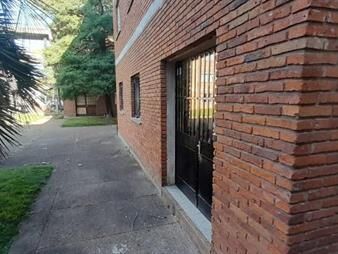 https://www.gallito.com.uy/local-en-alquiler-anual-en-san-carlos-inmuebles-27599591