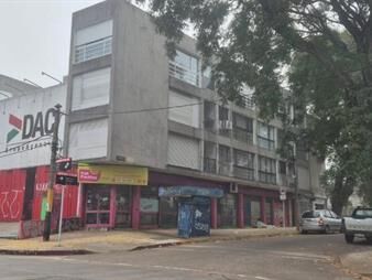 https://web5.gallito.com.uy/venta-local-comercial-con-renta-esquina-montevide-shopping-inmuebles-27581269