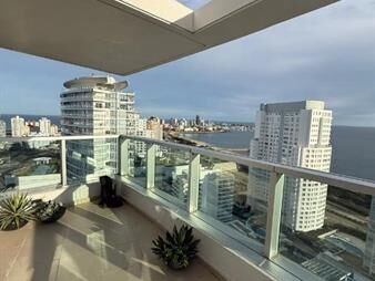 https://web5.gallito.com.uy/penthouse-en-venta-gala-tower-punta-del-este-inmuebles-27623396