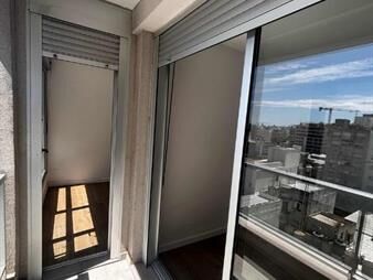 https://web5.gallito.com.uy/alquilo-hermoso-apartamento-de-1d-a-pasos-de-18-de-julio-inmuebles-27631748