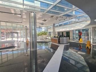 https://www.gallito.com.uy/oficina-con-garaje-en-world-trade-center-inmuebles-27646263