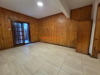 https://www.gallito.com.uy/amplio-apartamento-de-dos-dormitorios-inmuebles-27662404