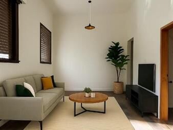 https://web5.gallito.com.uy/apartamento-de-2-dormitorios-parque-rodo-facultad-de-arquit-inmuebles-27662626