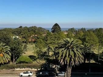 https://www.gallito.com.uy/1-dormitorio-con-garaje-terraza-a-estrenar-frente-al-golf-inmuebles-27662799