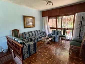 https://www.gallito.com.uy/hermosa-casa-malvin-sur-inmuebles-27666933