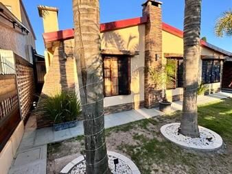 https://web5.gallito.com.uy/venta-de-casa-con-piscina-en-parque-del-plata-inmuebles-27670252
