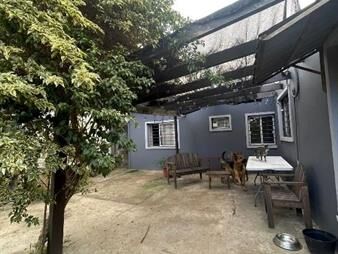 https://www.gallito.com.uy/colon-casa-al-fdo-con-entrada-vehicular-2-dor-y-patio-inmuebles-27680072