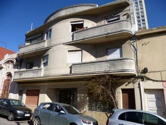 https://www.gallito.com.uy/excelente-ubicacion-al-frente-con-balcon-1o-escalera-inmuebles-27695822