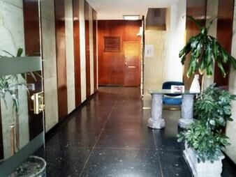 https://www.gallito.com.uy/amplio-monoambiente-35m2-ascensor-impecable-vigilancia-inmuebles-27703282
