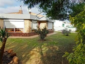 https://web5.gallito.com.uy/casa-esquina-a-la-venta-us320000-amplia-moderna-luminosa-inmuebles-27723631