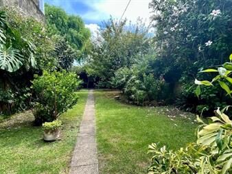 https://web5.gallito.com.uy/venta-casa-carrasco-padron-unico-a-reciclar-a-pasos-arocena-inmuebles-27726802