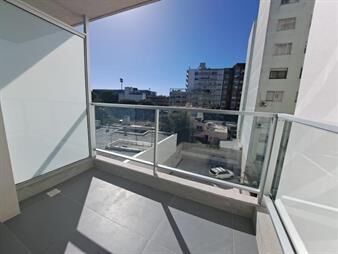 https://www.gallito.com.uy/inm-federico-diaz-precioso-apto-nuevo-con-vista-despejada-inmuebles-25342949