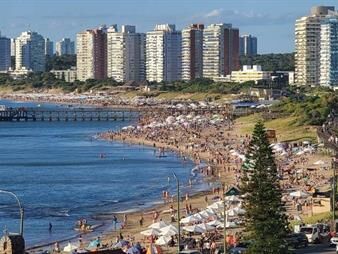 https://www.gallito.com.uy/oportunidad-en-punta-del-este-apto-1-dorm-en-peninsula-inmuebles-27739121