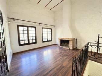 https://www.gallito.com.uy/gran-propiedad-multifamiliar-o-empresa-a-mts-tres-cruces-inmuebles-27738731