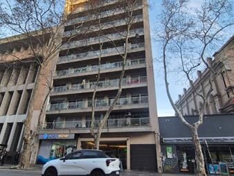 https://web5.gallito.com.uy/venta-de-garage-centro-cordon-amplio-y-comodo-acceso-inmuebles-27756364