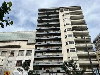 https://www.gallito.com.uy/oportunidad-sobre-18-piso-alto-ideal-inversion-grandisimo-inmuebles-27787119