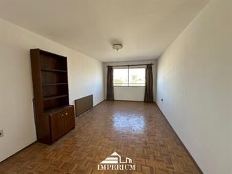 https://www.gallito.com.uy/apartamento-2-dormitorios-luminoso-en-propios-y-azara-inmuebles-27793205