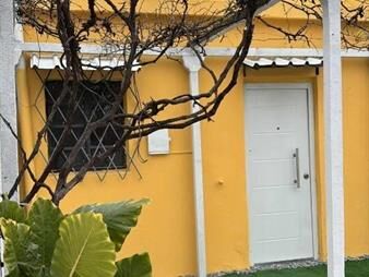 https://www.gallito.com.uy/venta-de-casa-en-cerrito-dos-dormitorios-jardin-y-cochera-inmuebles-27799295