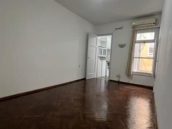 https://web5.gallito.com.uy/buen-monoambiente-en-ciudad-vieja-inmuebles-27803702
