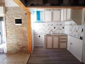 https://www.gallito.com.uy/apt-impecable-estufa-leña-parrillero-patio-privado-ext-inmuebles-27808410