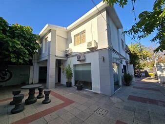 https://www.gallito.com.uy/alquiler-oficina-o-local-en-carrasco-a-metros-de-avenidas-inmuebles-27822514