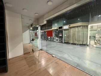 https://web5.gallito.com.uy/diri-18-y-j-herrera-y-obes-galeria-cristal-10m2-cep-inmuebles-27827317