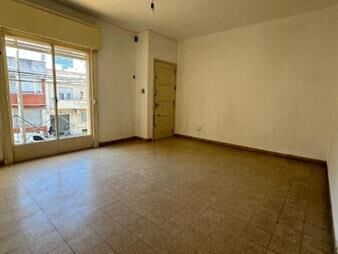 https://www.gallito.com.uy/alquiler-apartamento-1-dormitorio-azotea-y-galpon-en-cordon-inmuebles-27827750