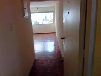 https://www.gallito.com.uy/se-alquila-apto-1-dorm-zona-centro-calle-colonia-y-yaguaron-inmuebles-27830827