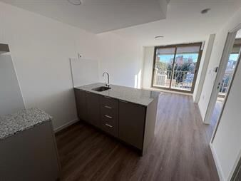 https://www.gallito.com.uy/estrene-hoy-imperdible-apto-a-mts-de-parque-batlle-inmuebles-27727070