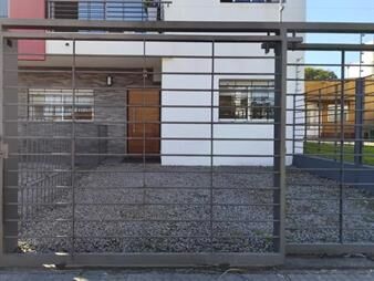 https://www.gallito.com.uy/casa-ph-en-zona-ideal-inmuebles-27835816