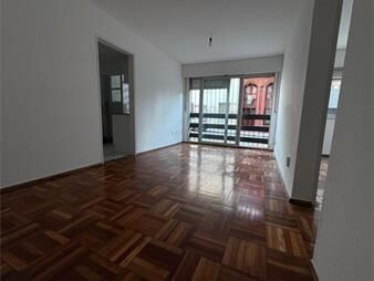https://web5.gallito.com.uy/dueño-alquila-apto-1-dorm-a-la-calle-impecable-inmuebles-27562407