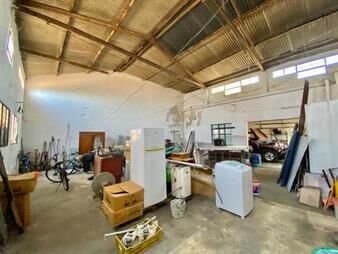 https://web5.gallito.com.uy/alquiler-galpon-con-garage-en-curva-de-maoñas-inmuebles-27854015